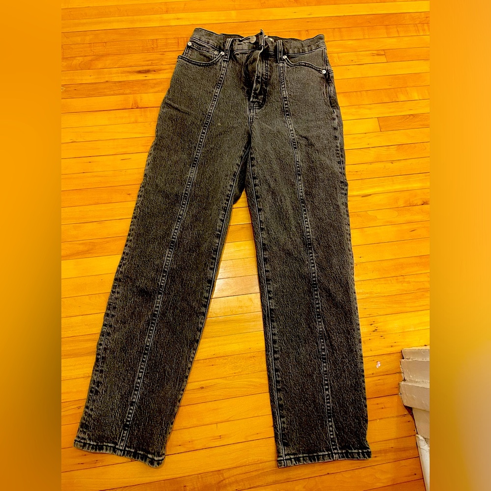 Madewell size 26, the perfect vintage straight leg jean
